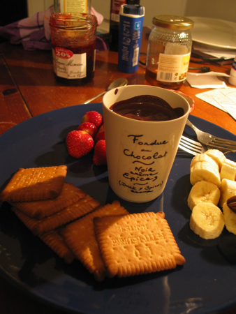 fondue1 Chocolate Fondue as a Final Anniversary Treat